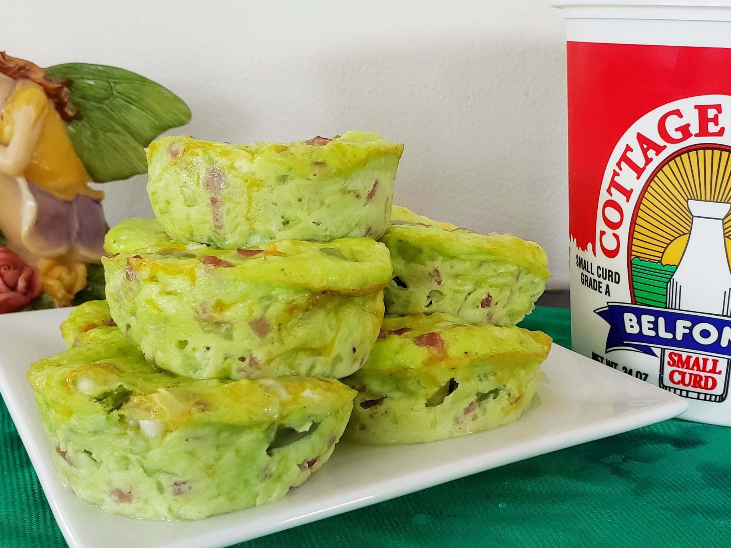 Green Eggs and Ham Muffins with Cottage Cheese